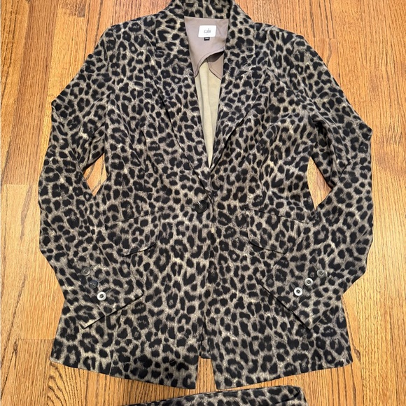 CAbi jungle grey and black leopard print blazer & pants set size 4 - Picture 5 of 12